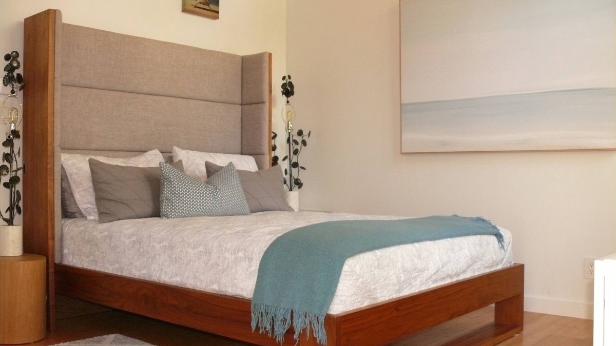Wellington House | Welcome to The Queen's Suite