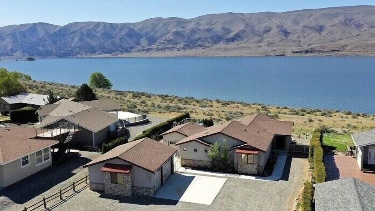 Desert Aire House | Welcome to the Rive Rock Retreat!