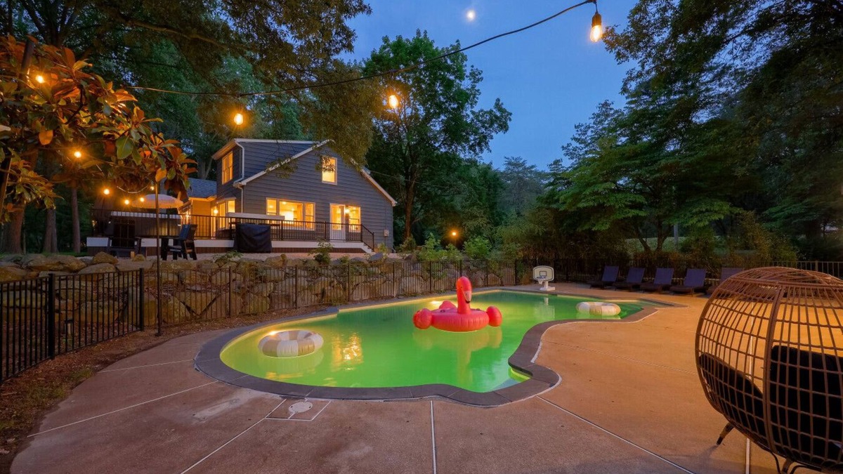 Golts Apartment | Welcome to the secluded waterfront oasis