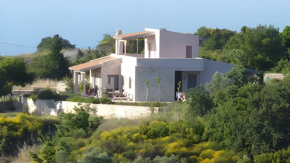 Kalamitsi Villa | Welcome to the Swallow-Villa - A home for families looking for something special