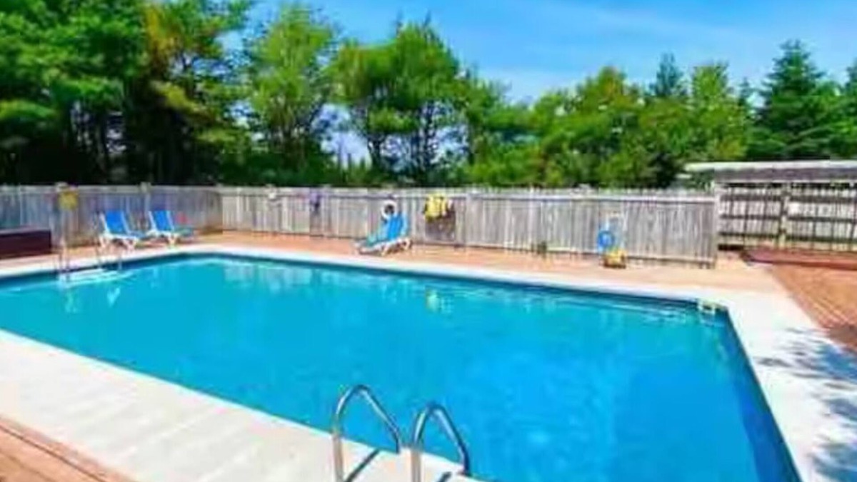 Cavendish Cabin | Welcome to the “Willow”