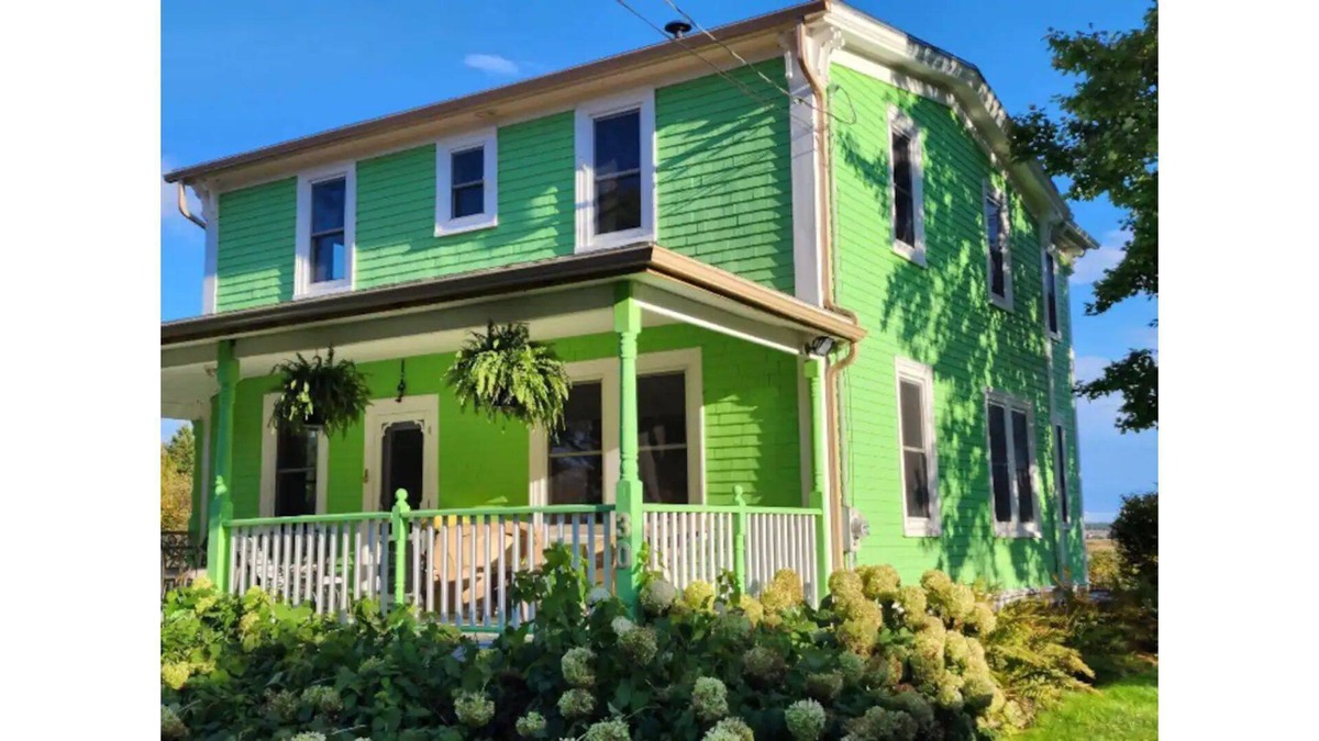 LaHave House | Welcome to Trois-eaux, three waters!