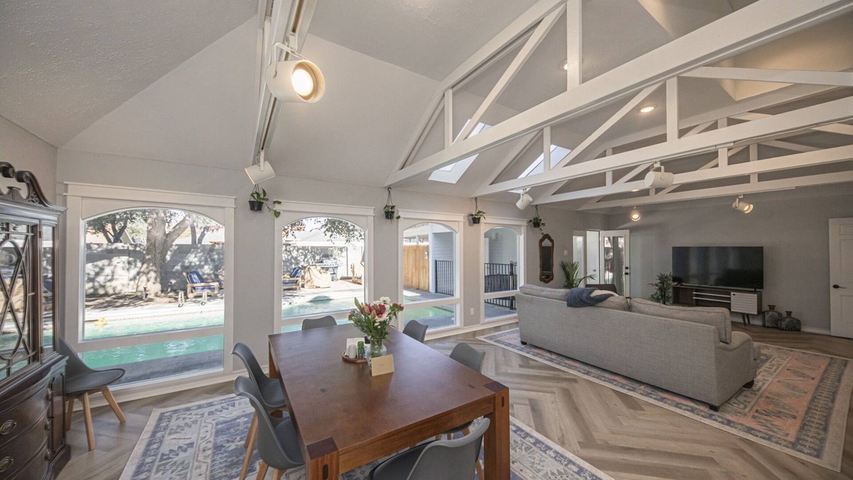 Midland House | Welcome to Twin Oaks Oasis