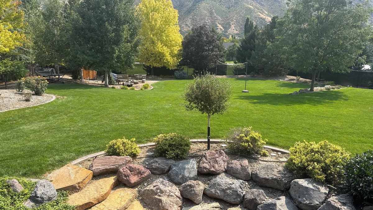 Alpine Apartment | Welcoming 3-bedroom apartment with fabulous views in Alpine