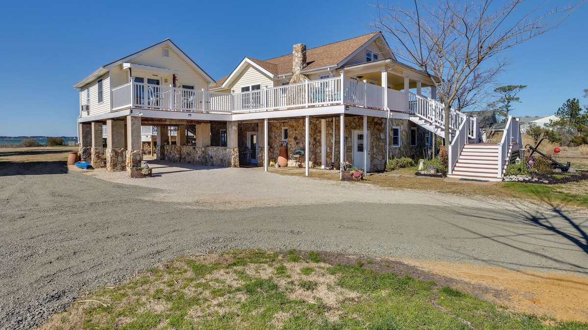 Windmill Point Cottage | Welcoming Cottage w/ Outdoor Pool & Water Views!