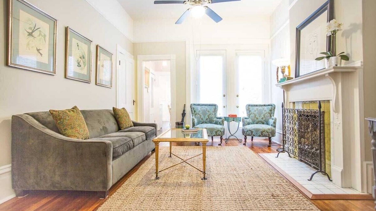 Savannah Victorian District House | Well Appointed Row Home w/King, Across from Forsyth Park by Lucky Savannah