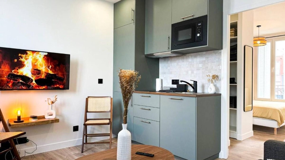 Republique–Point-du-Jour Apartment | Well-equipped apartment in a sought-after neighborhood