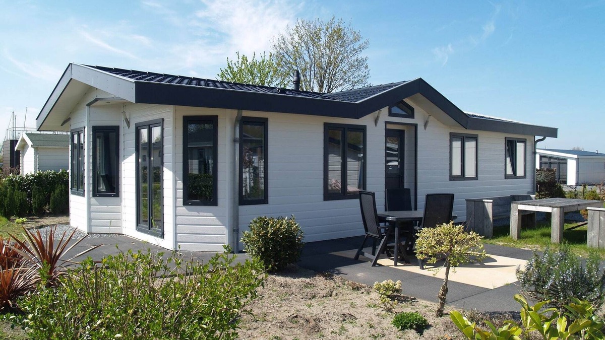 Dordtse Biesbosch Ski Chalet | Well-kept chalet not far from the Biesbosch