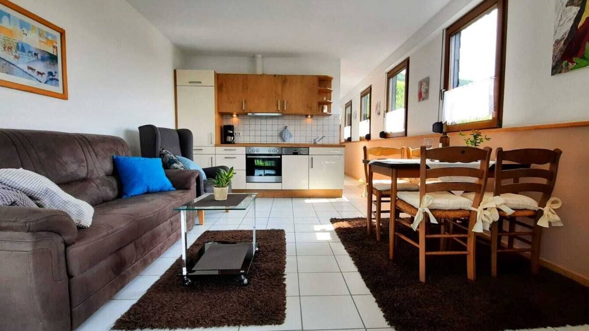 Osann Apartment | Well-kept vacation home in the middle of the vineyards, apartment 2, short vacation on request