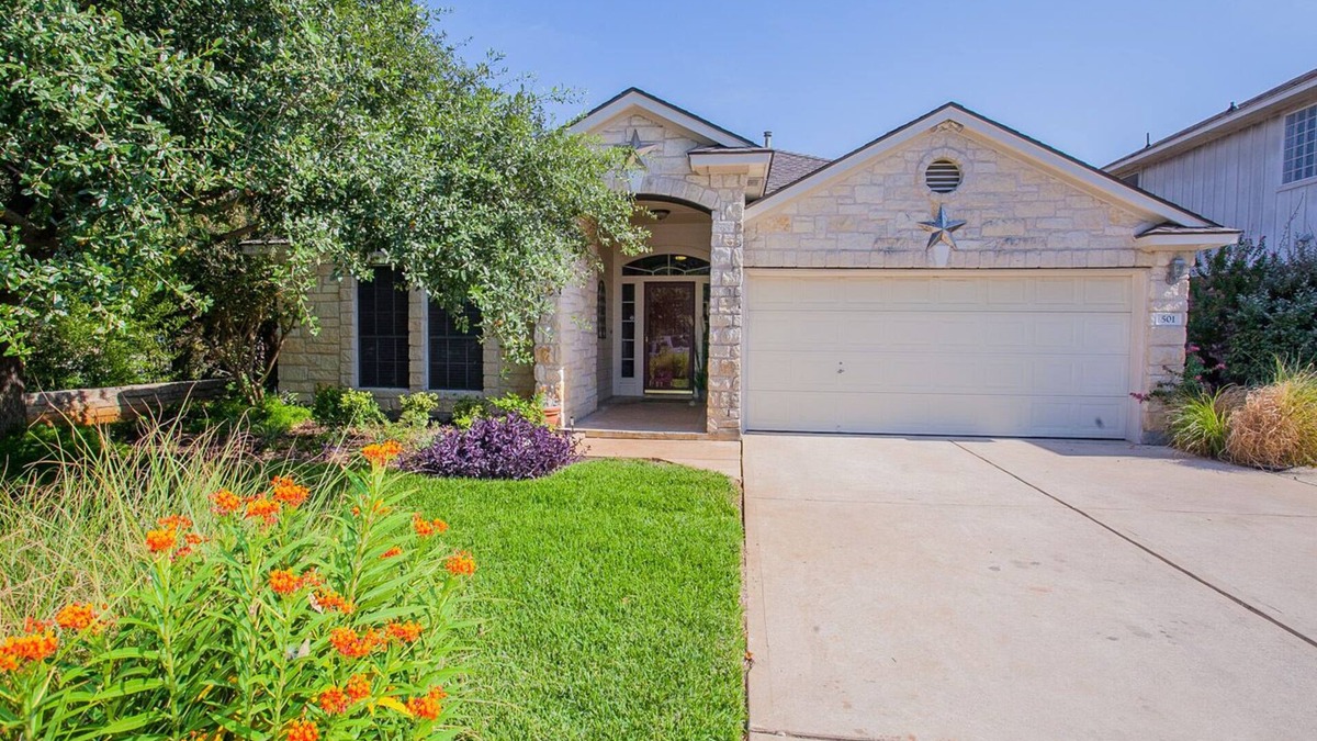 Cedar Park House | Well Situated Doll House In The Heart Of Cedar Park