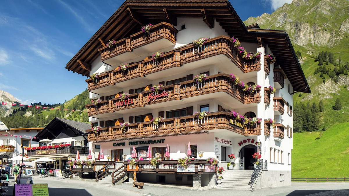Ravaisch Hotel | Wellnesshote Engadin
