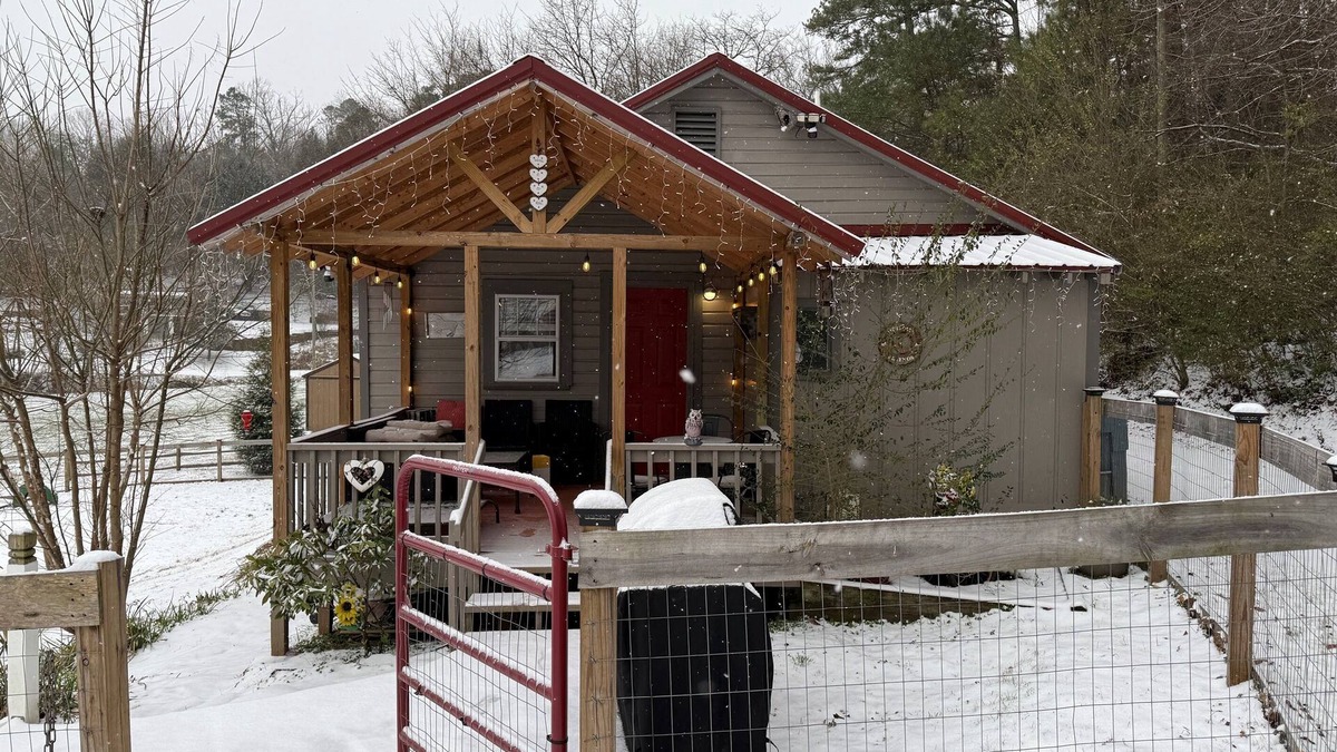 Ellijay Cottage | WeLoveALLDogs/FullyFencedYards/Firepit/Views/2King