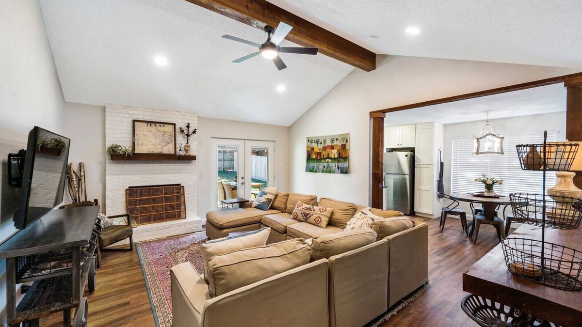 Woodway House | Wendy’s Hideaway - 12 min from Magnolia & Baylor