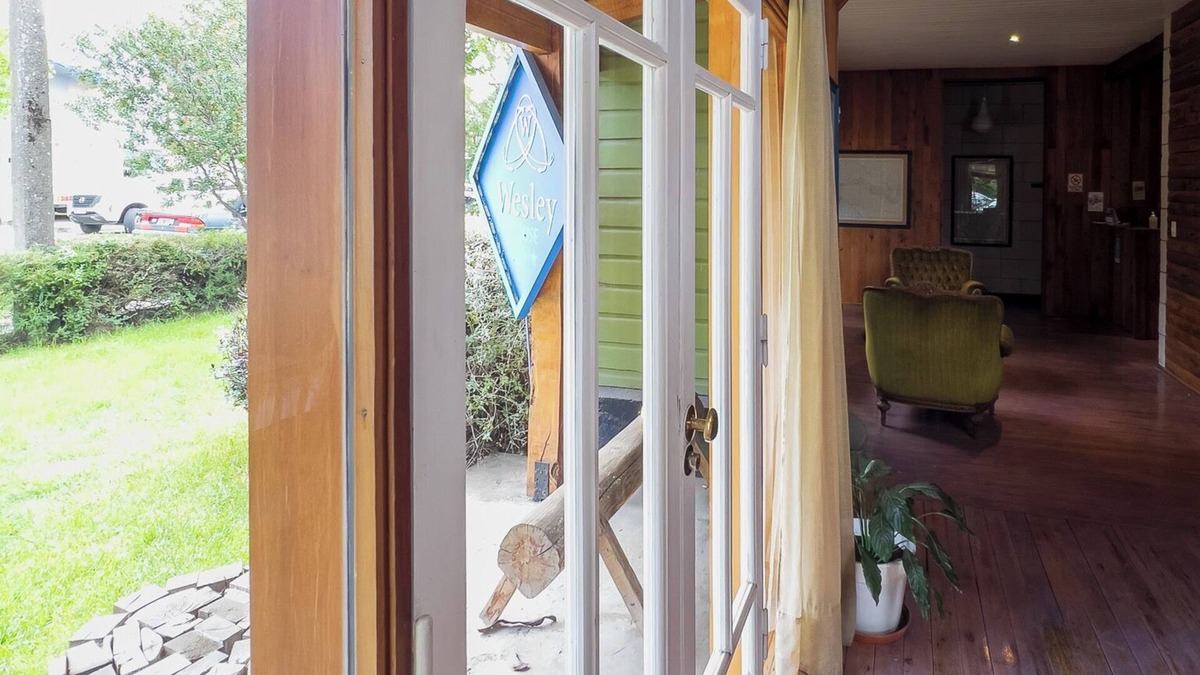 Lanin National Park Hostel | Wesley House Hosteria Boutique