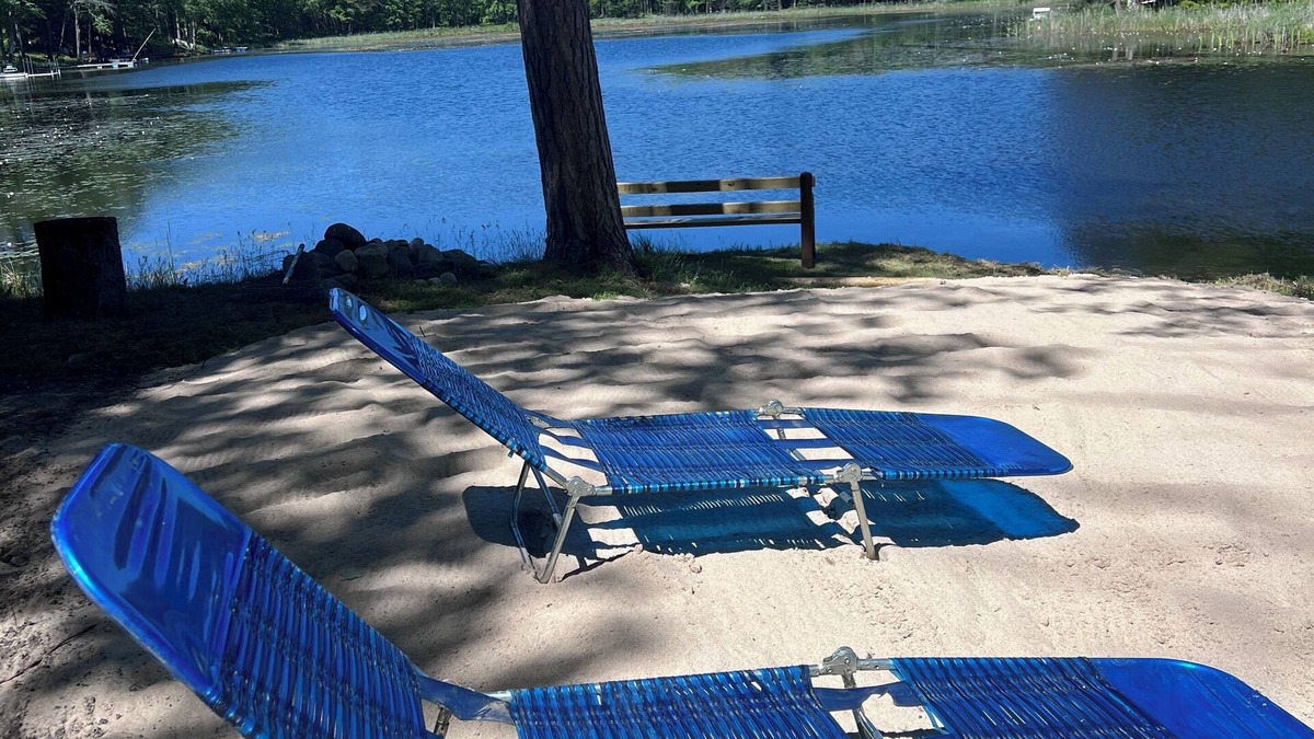 West Branch House | West Branch, Clear Lake area, Charming Cottage, ORV trails.Dogs allowed.