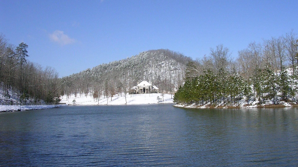 Ferndale House | West Little Rock (Ferndale) 45+- Acre Country French Estate with Private Lake