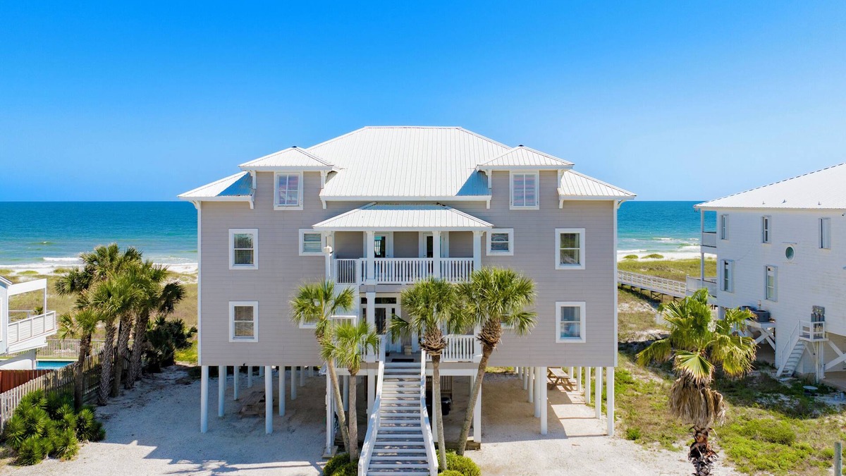 Parasol West House | West of Eden East - 6 Bedroom Luxury Beachfront home with Heated Pool, sleeps 18