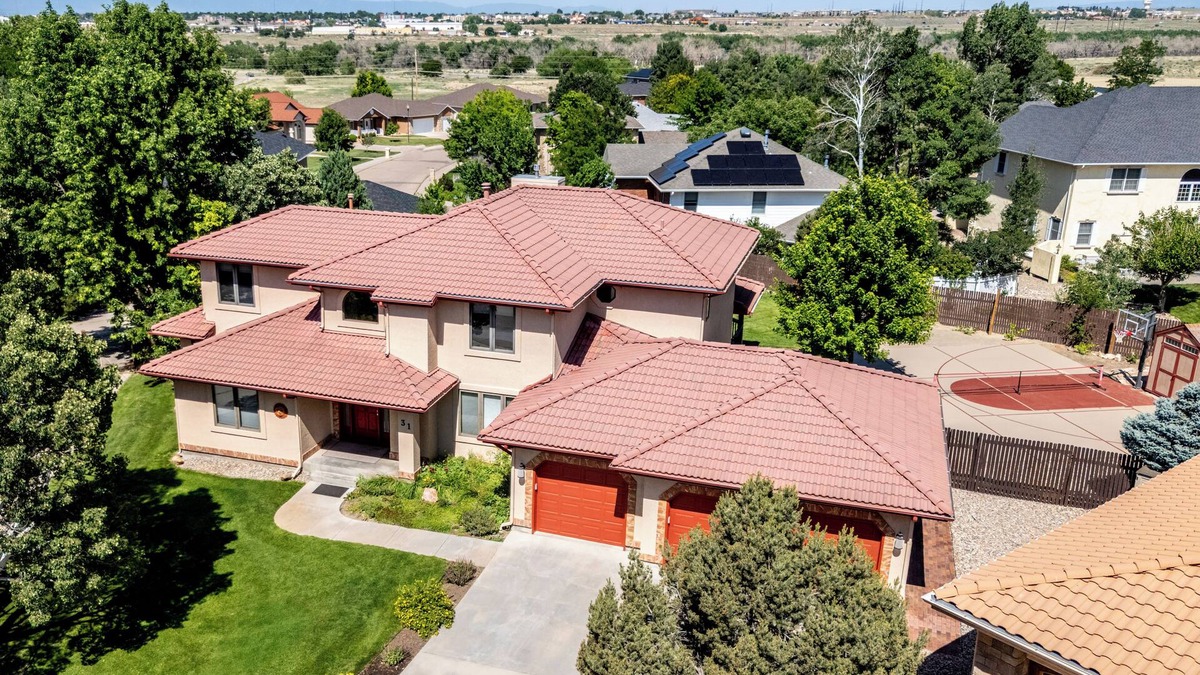 Pueblo House | Western Art Escape & Outdoor Fun!