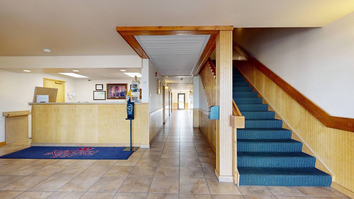 West End Hotel | Western Executive Inn
