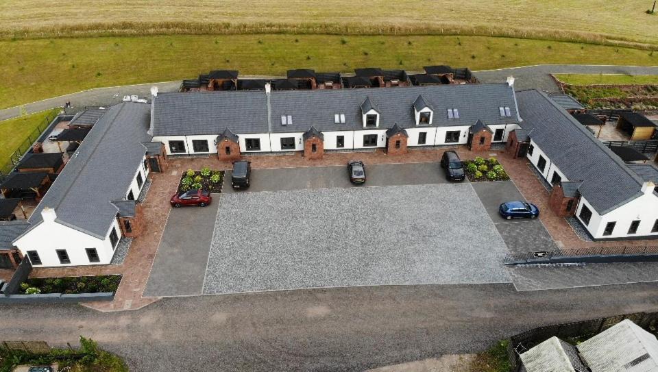 Alexandria House | Westertonhill 4 Bedroom Lodge Sleeps 10 with Hot Tub Hire Available