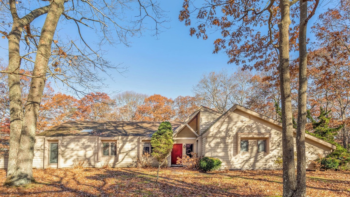 Remsenburg Cottage | Westhampton Cottage
