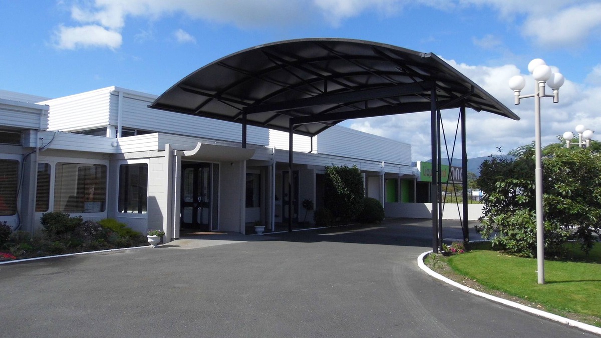 Westport Hotel | Westport Motor Hotel