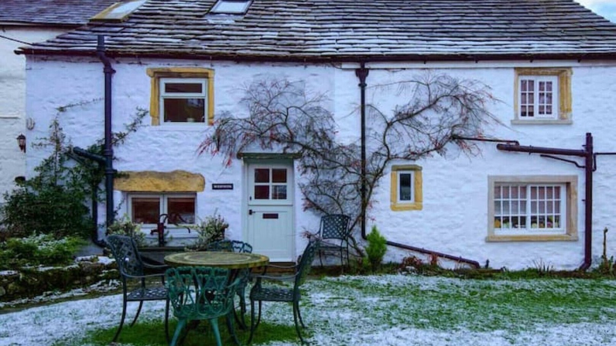 Fourstones Near Bentham Cottage | Westside Cottage Yorkshire Dales National Park 3 Peaks & Lake District