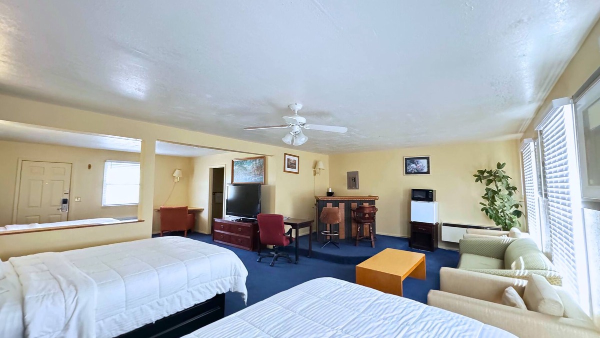 Fulton Hotel | Westwoods Motel