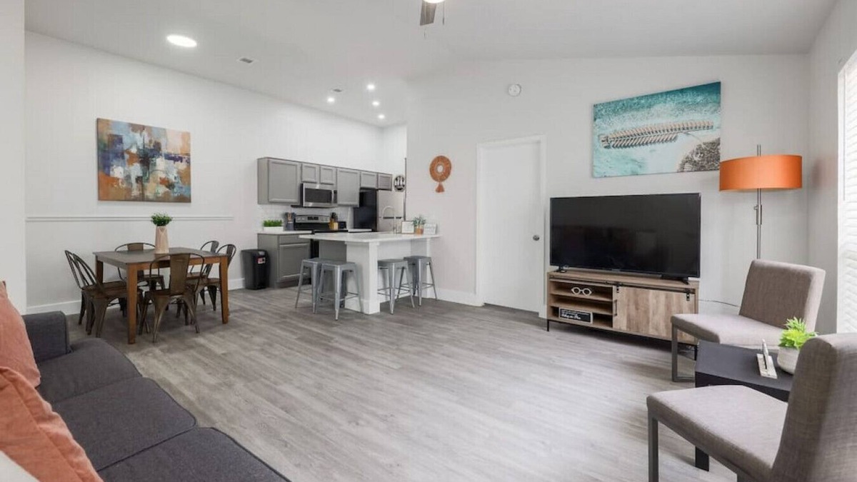 Wells Branch House | WeWelcome you to Awesome in Suburban Austin