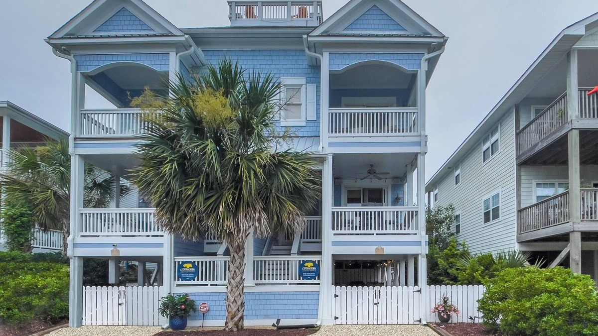 Wrightsville Beach House | Whale House #112 - Great Location, Walk to beach, sound, bars, and more!