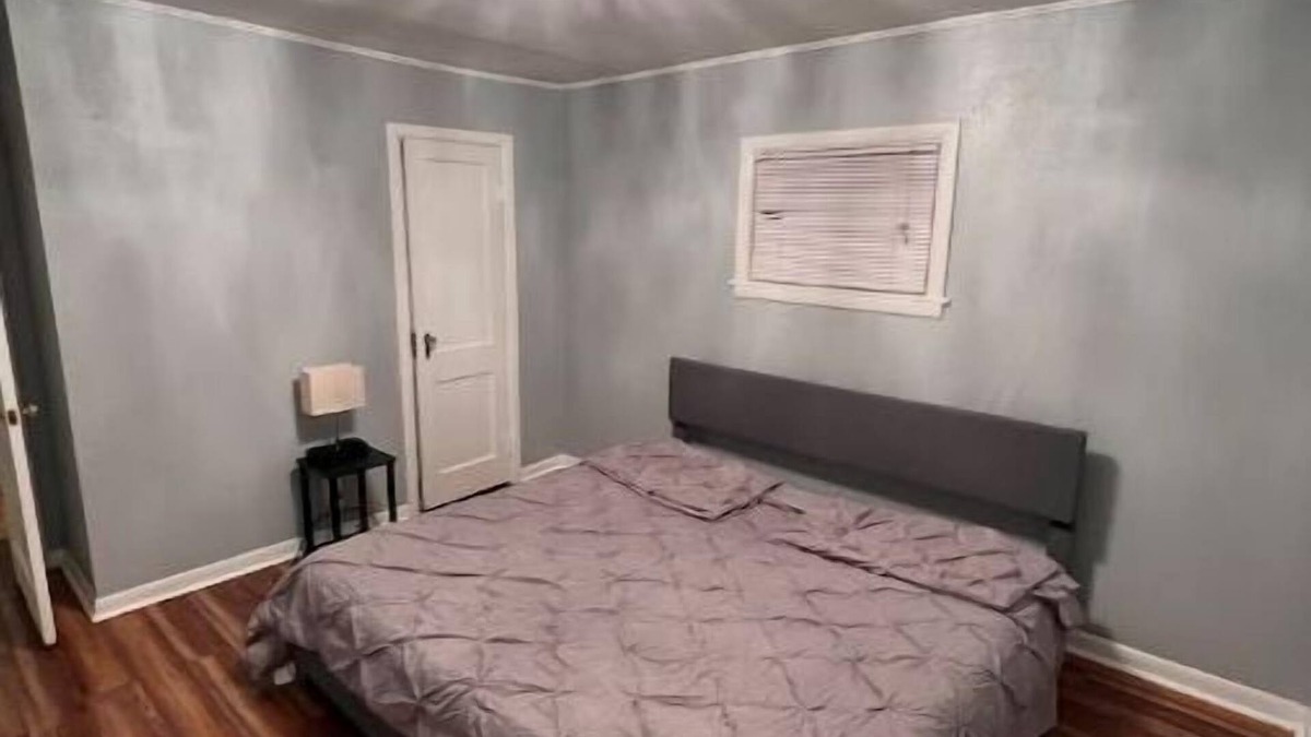 Nitro House | What a cute 2 bed room 1 bath home