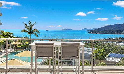 Airlie Beach Apartment | What a View - 2 Bedroom Apartment
