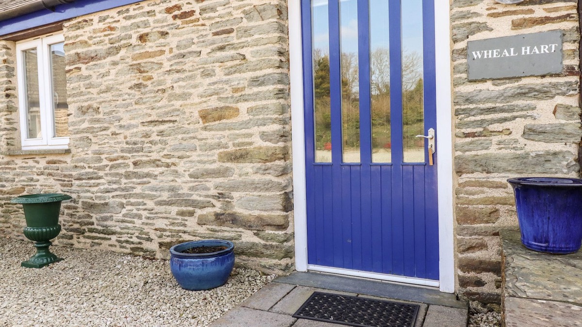 Newquay Cottage | WHEAL HART, family friendly, with a garden in St Newlyn East