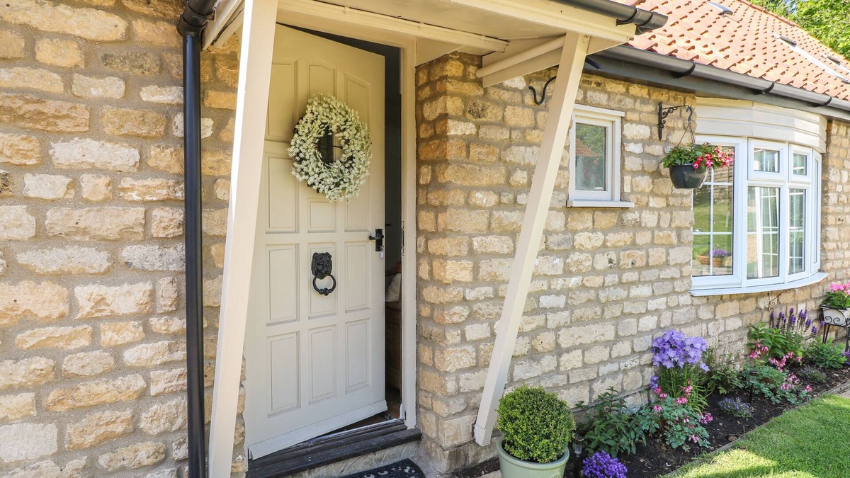 Corby Glen Cottage | Wheelwrights Cottage