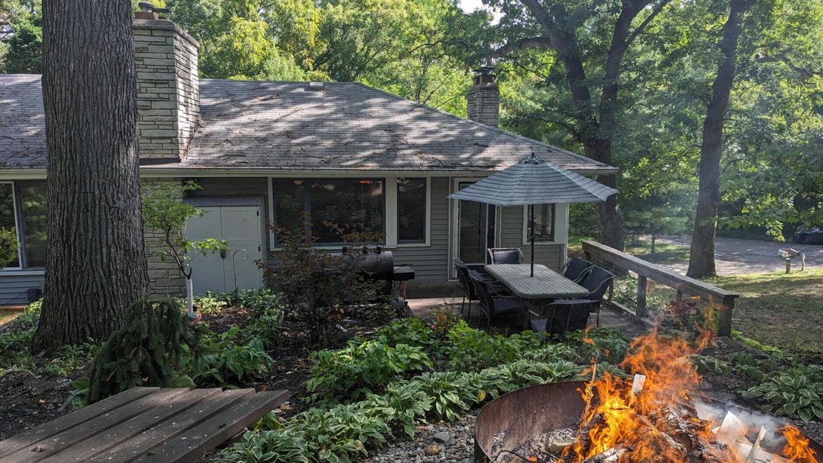 Minnetonka House | Where City Meets Tranquility