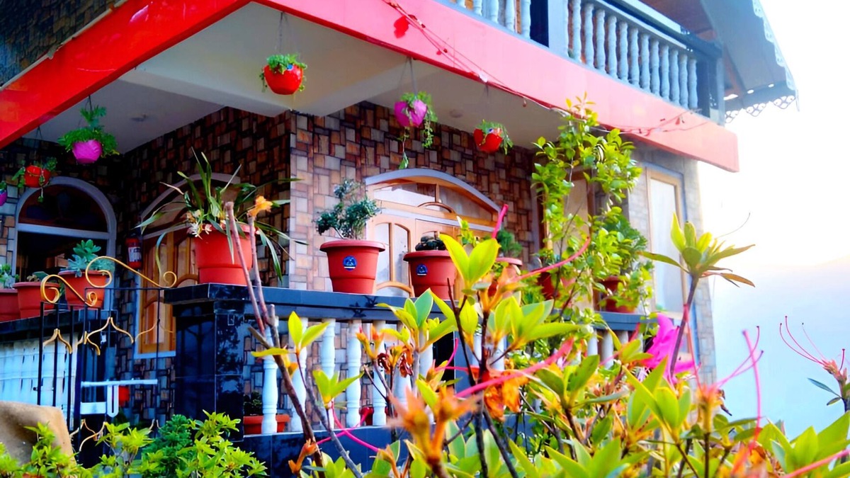 Darjeeling Ski Chalet | Where mountains meet hospitality: Welcome to Solitude in Himalayas