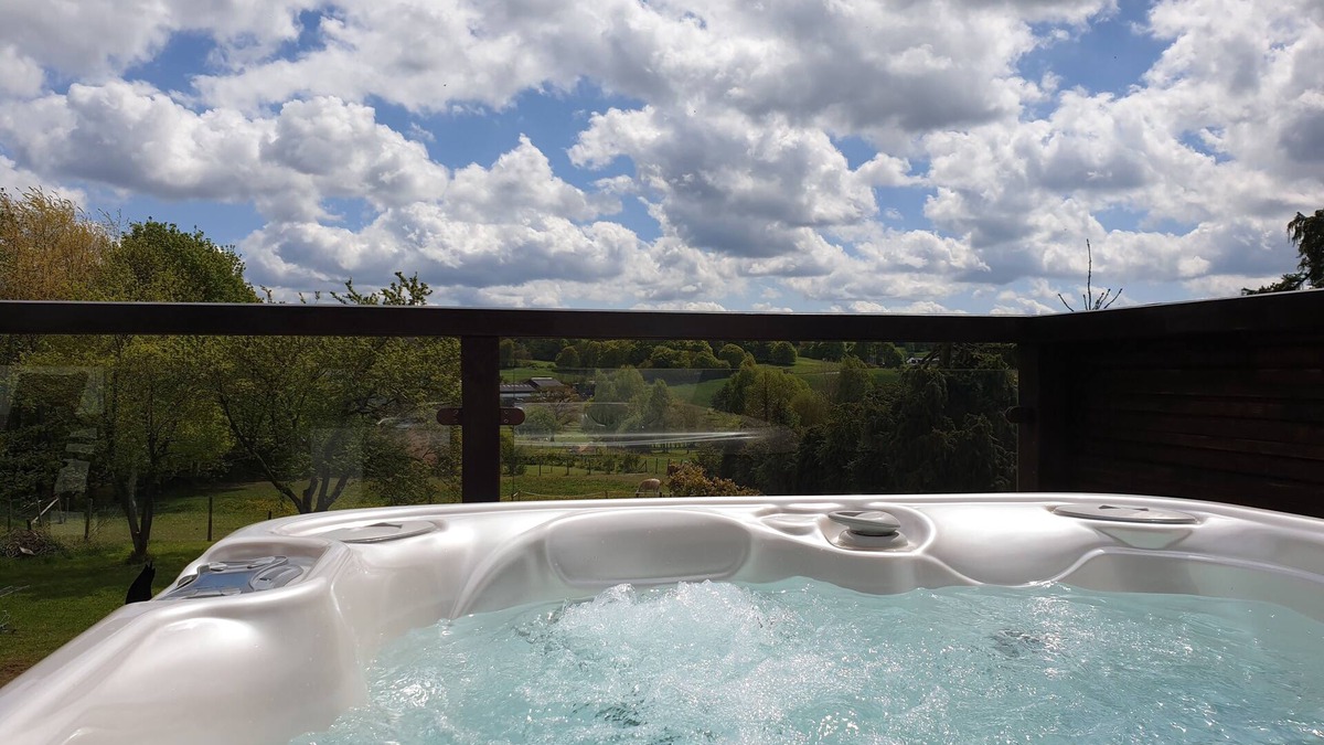 Fleringen Apartment | Whirlpool, sauna, steam bath,