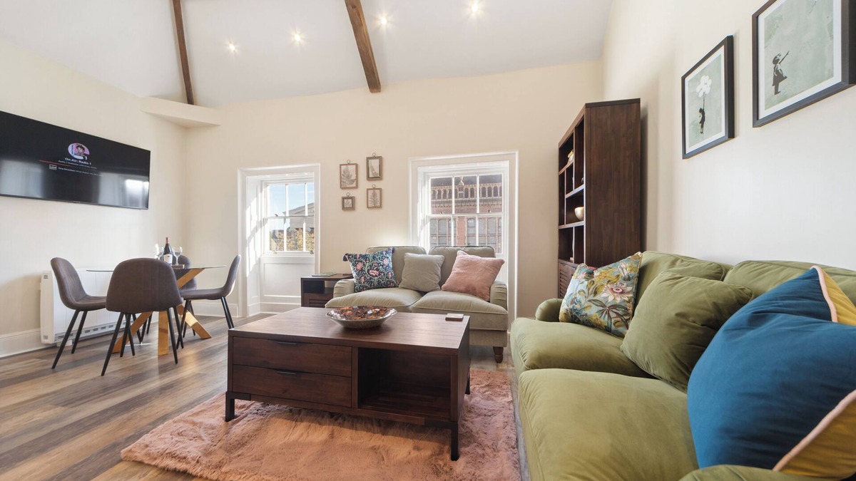 Pontrilas Apartment | WhiskAwayHomes Vinegar House No. 7