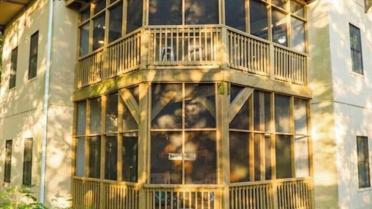 Valley Head Apartment | Whispering Pines at Buena Vista Bluffs
