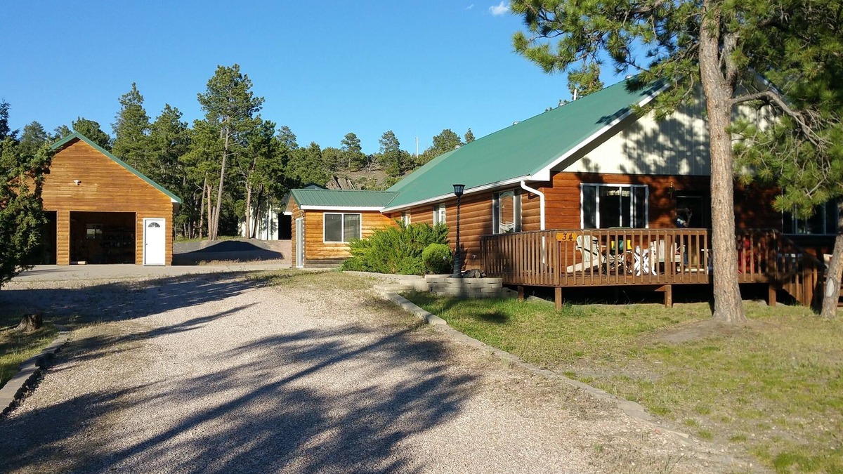 Moorcroft Cabin | Whispering Pines Cabin Secluded Get Away; Close Enough But Not Too Far