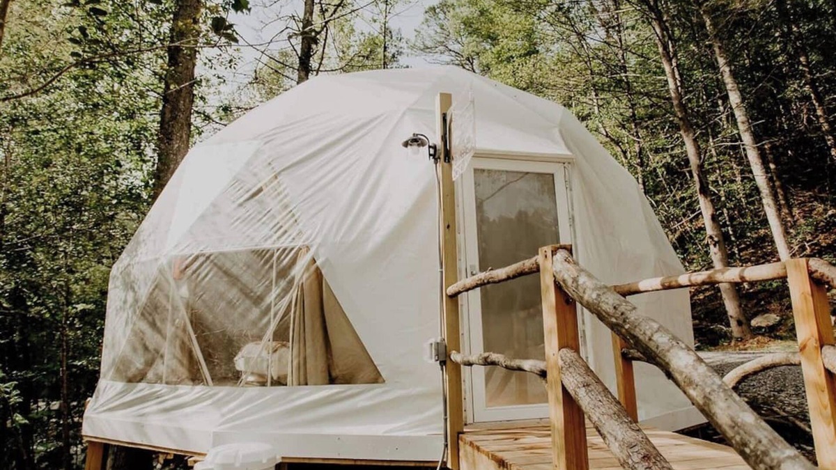 Cosby Apartment | Whispering Waters: Dome Getaway