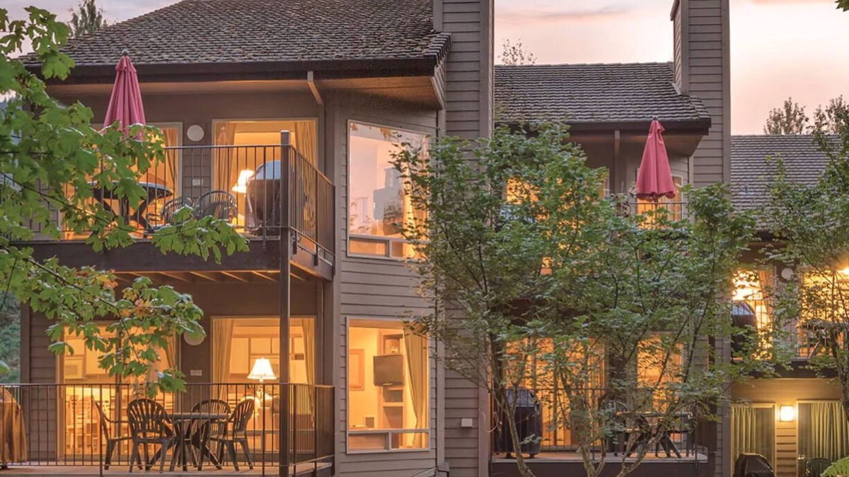 Welches Apartment | Whispering Woods Resort