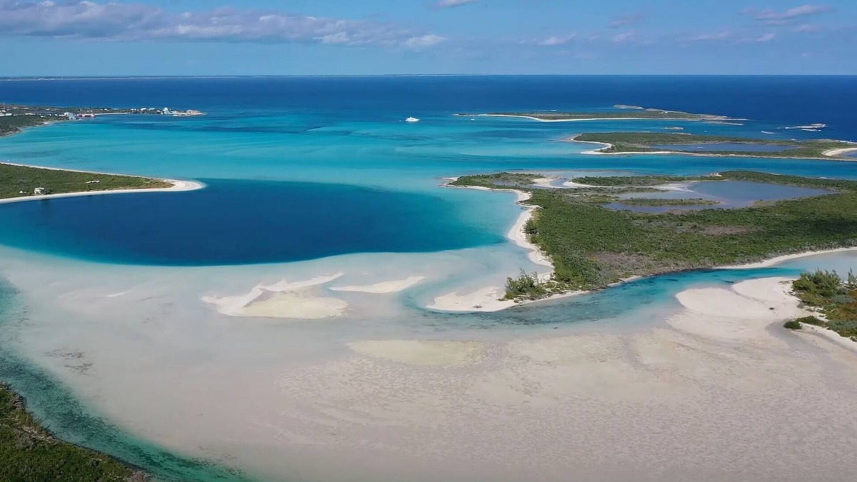 Clarence Town Cottage | Whistling Duck: Private Oceanfront Cottage