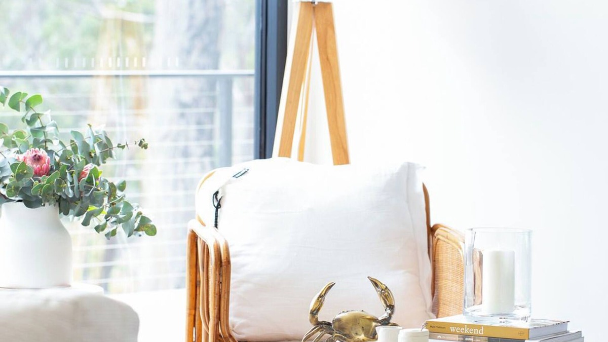 White Beach House | White Beach Retreat - Luxury With Water Views