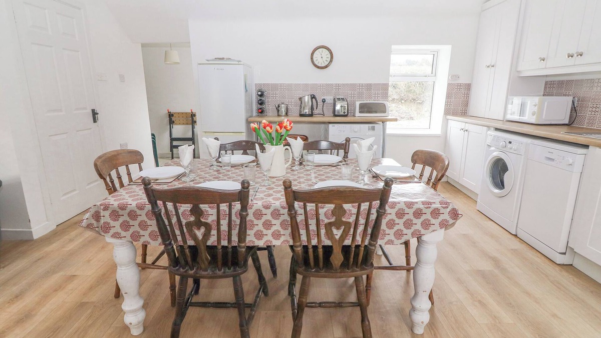 Abbeyfeale Cottage | White Cottage