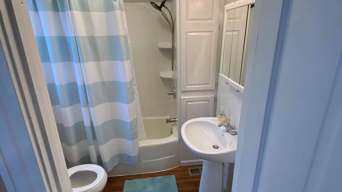 Brookfield Apartment | White House Lodge-Lower Studio