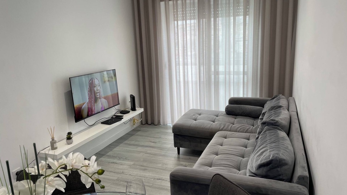 Carvoeira Apartment | White House