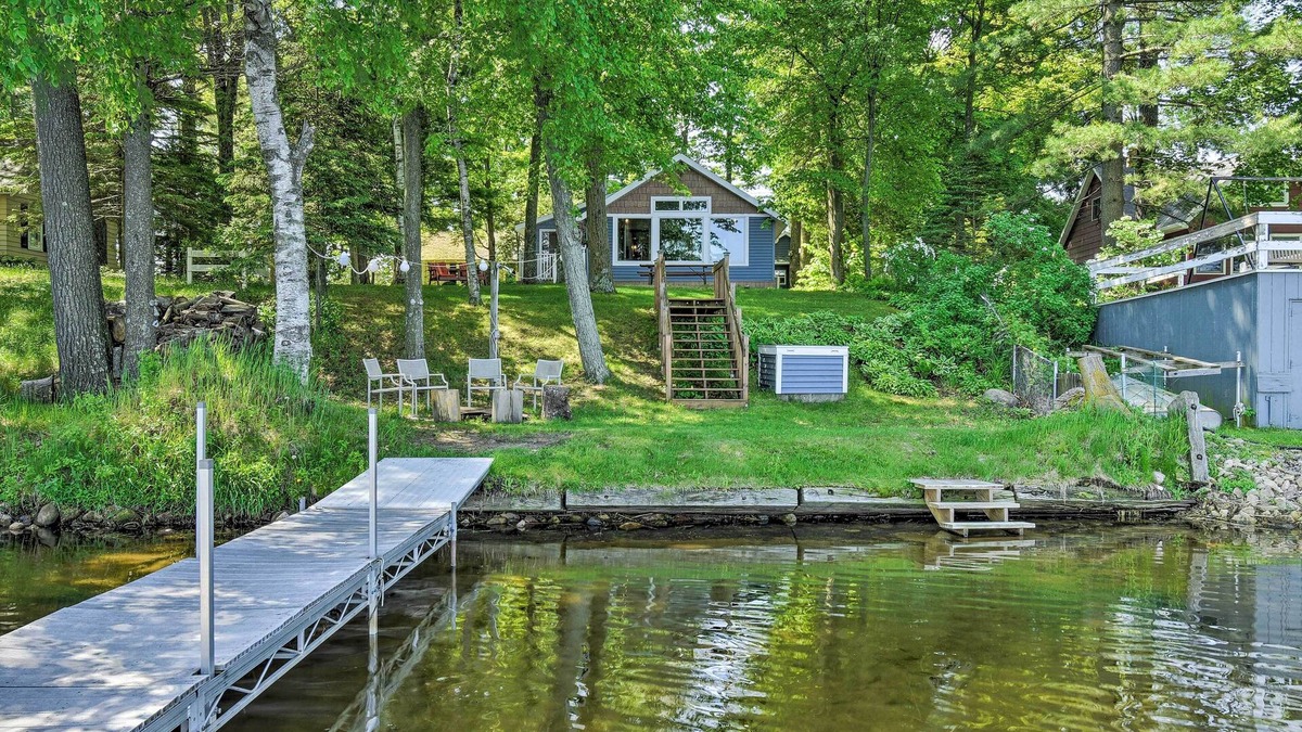 Weyauwega Cottage | White Lake Home w/Patio, Fire Pit, Boat Dock!