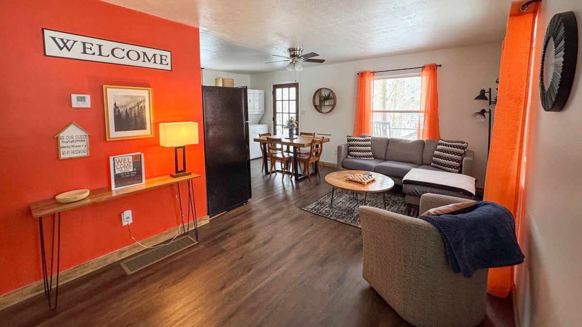 Haverhill Cabin | White Oak 2-bedroom cabin along the Little Sandy