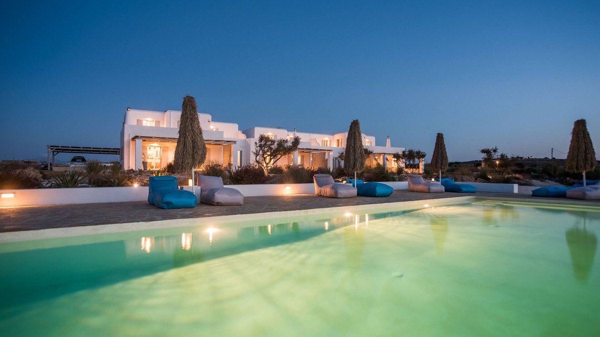 Paros Villa | White Sand All · Island Wedding paradise villas